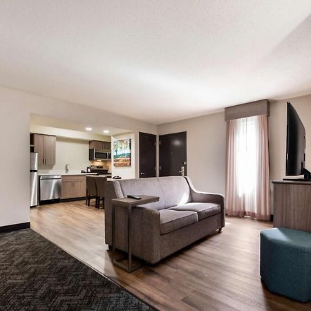 Best Western Fishkill Inn & Suites Zewnętrze zdjęcie