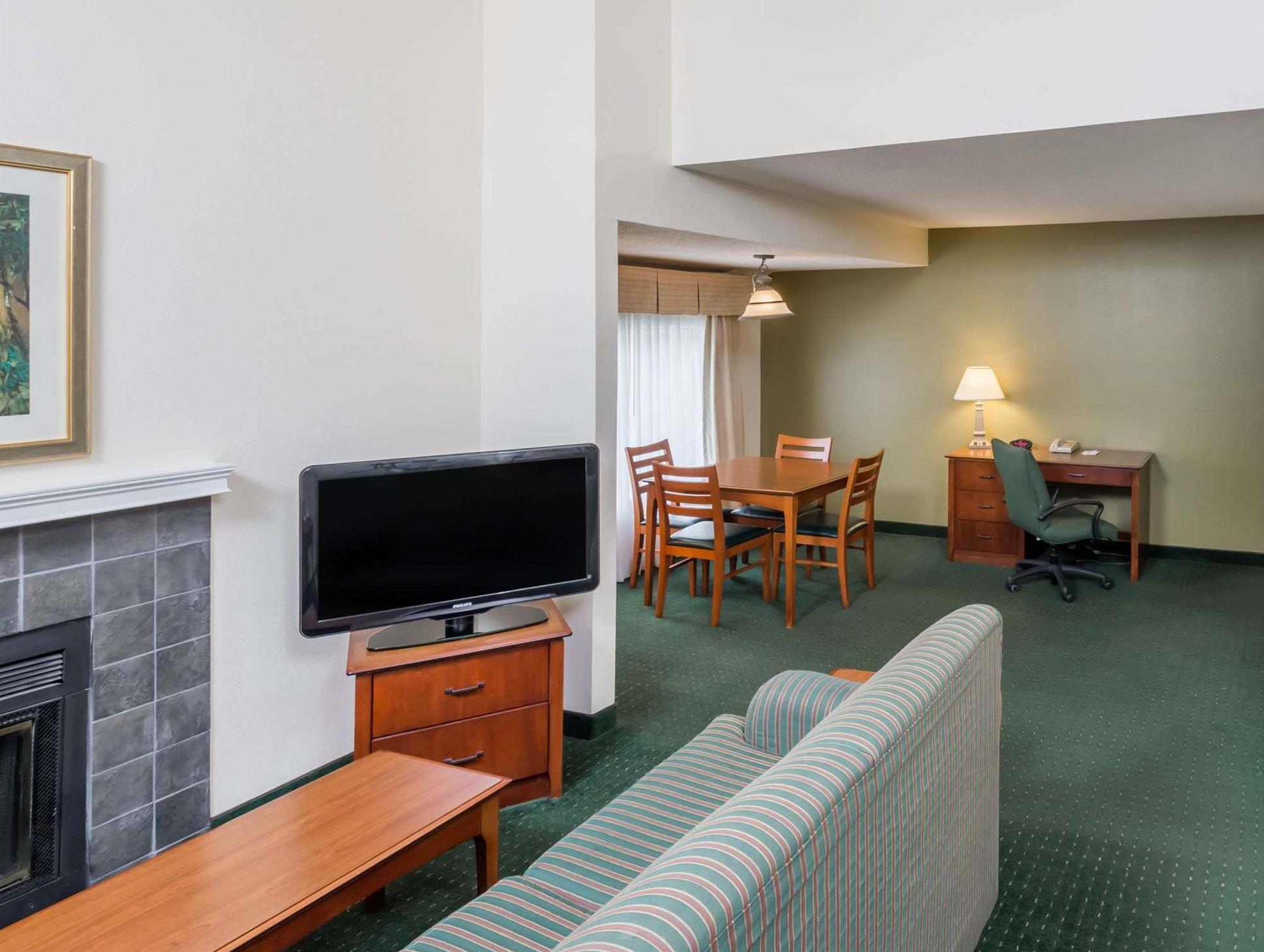 Best Western Fishkill Inn & Suites Zewnętrze zdjęcie